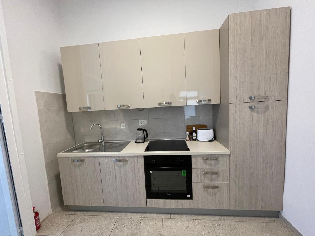 Two Bedroom Apartment N Σπλιτ Εξωτερικό φωτογραφία
