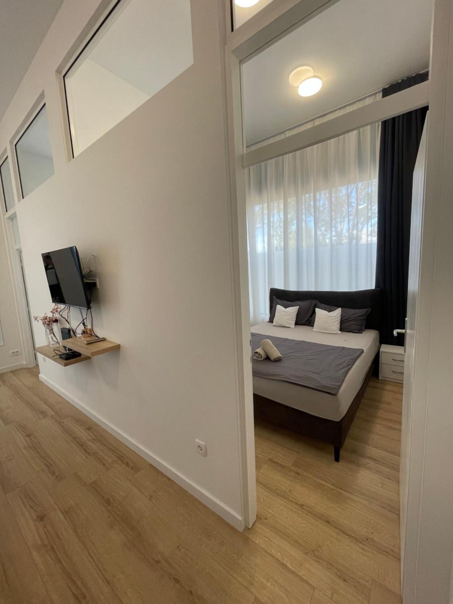 Two Bedroom Apartment N Σπλιτ Εξωτερικό φωτογραφία