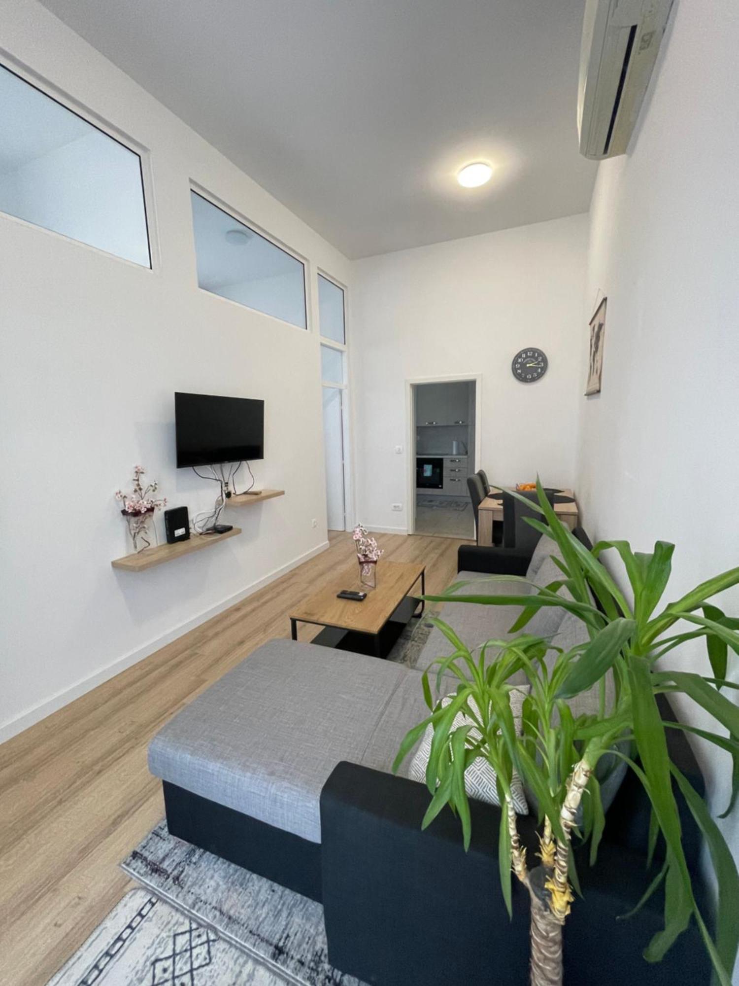 Two Bedroom Apartment N Σπλιτ Εξωτερικό φωτογραφία