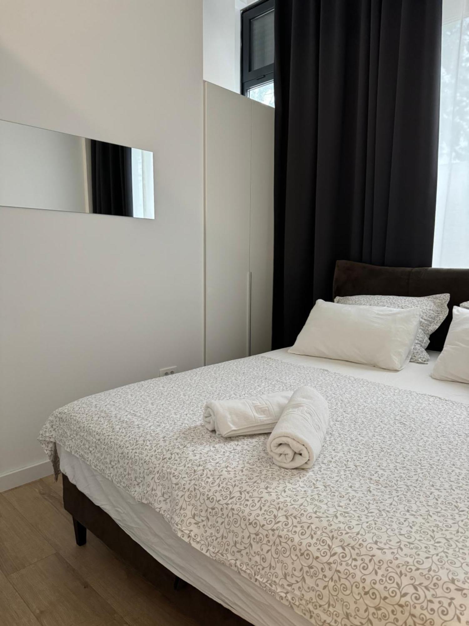 Two Bedroom Apartment N Σπλιτ Εξωτερικό φωτογραφία