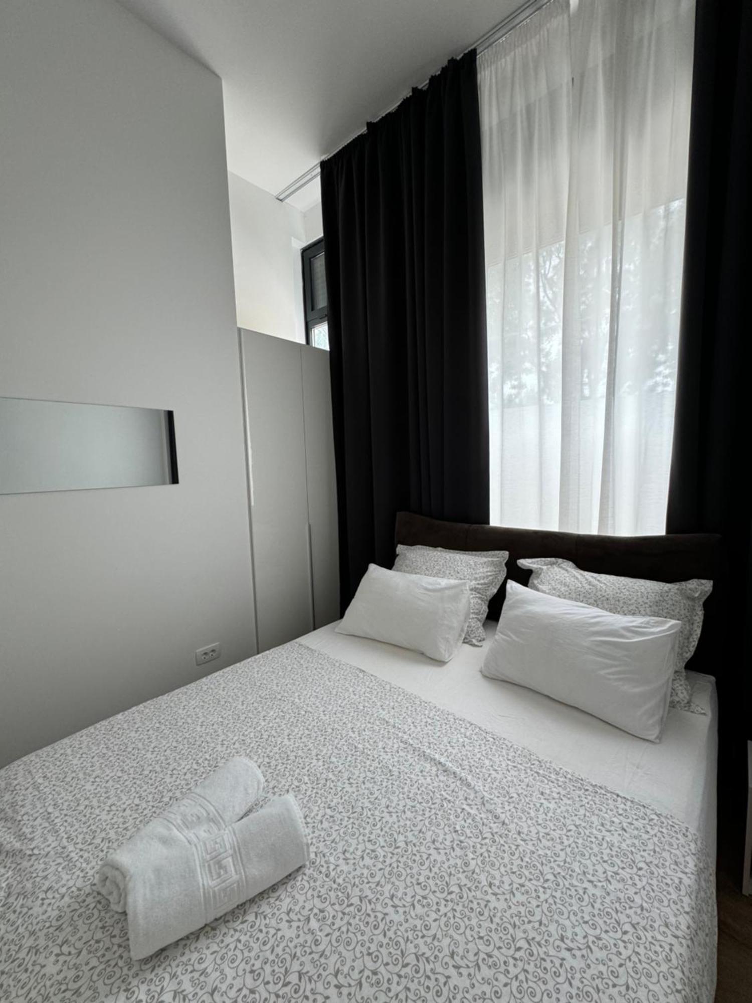 Two Bedroom Apartment N Σπλιτ Εξωτερικό φωτογραφία