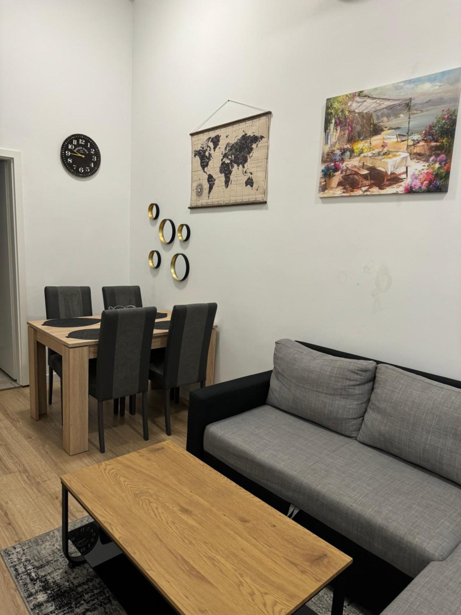 Two Bedroom Apartment N Σπλιτ Εξωτερικό φωτογραφία